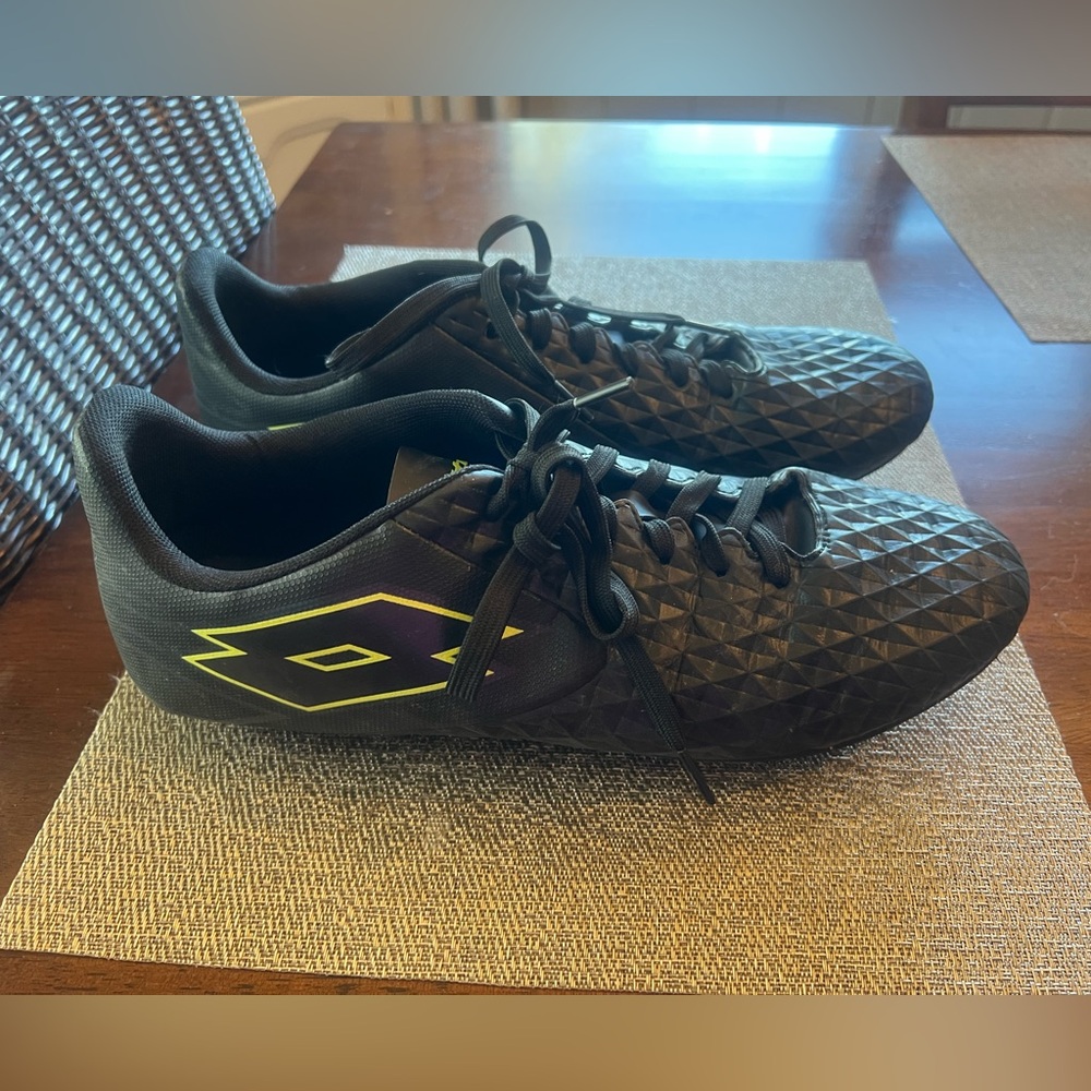 Men’s Lotto‎ Soccer Cleats